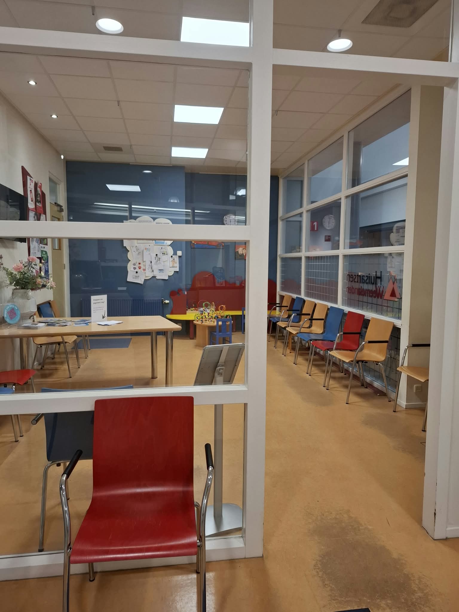 WACHTKAMER Weemelanden